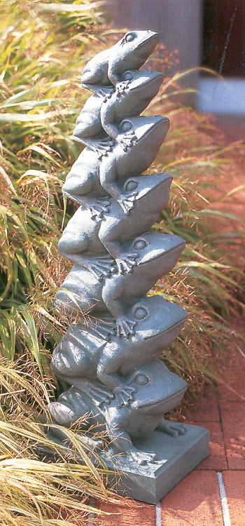 Frogs on top of each other sculpture